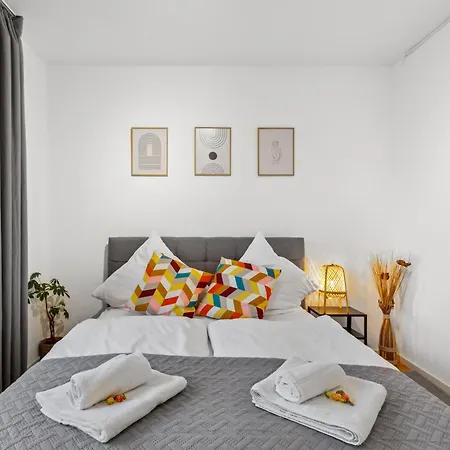Apartment 3 Zimmer, 68qm, Parkplatz, Messe Dus, Logport, Duisport